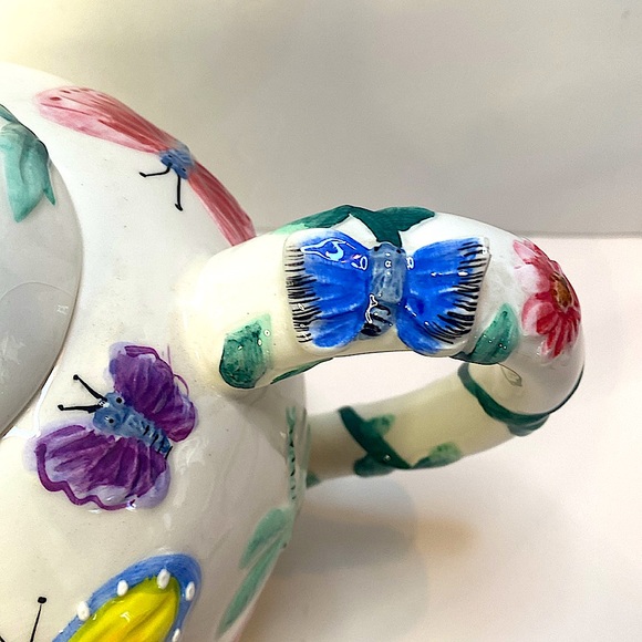 PREOWNED FLORAL PORCELAIN 3D HAND PAINTED FLOWER TEAPOT SMALL IMPERFECTIONS - Picture 6 of 12